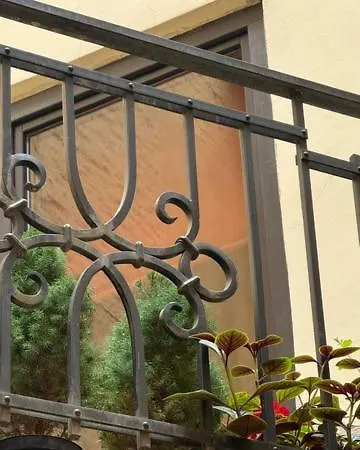 Cozy In The Heart Of Old Town *